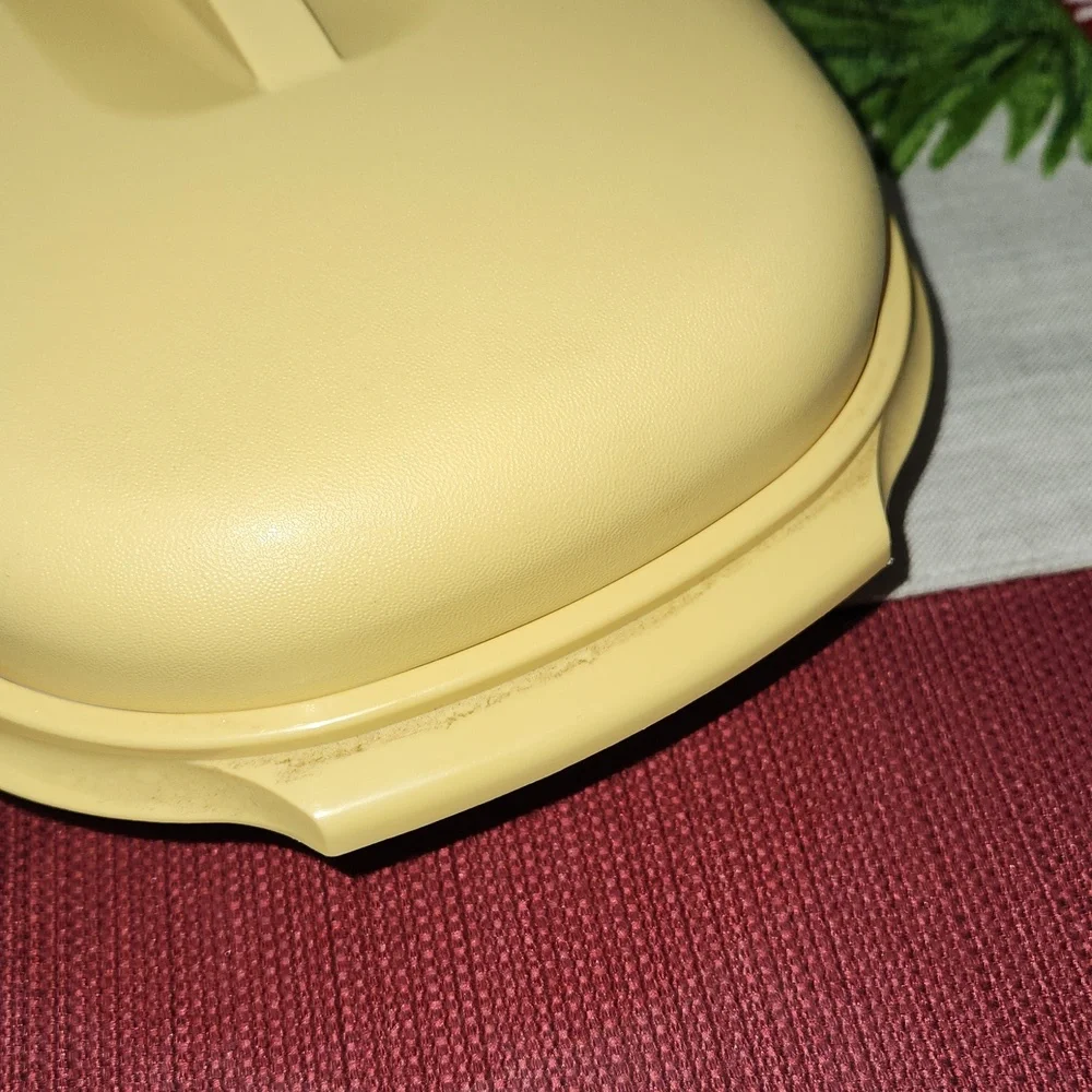Vintage Tupperware 3-piece microwave steamer in Harvest Gold
